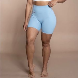 CORIO ACTIVE Renew Shorts in Sky!